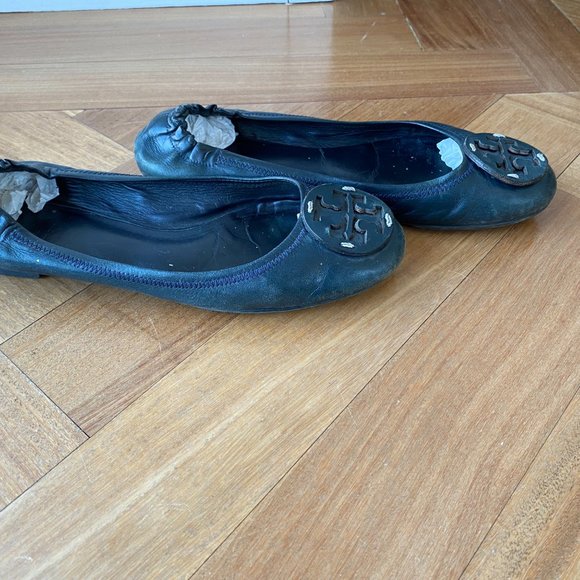 Tory Burch Navy Blue Leather Ballet Flats sz 8 - Picture 2 of 9